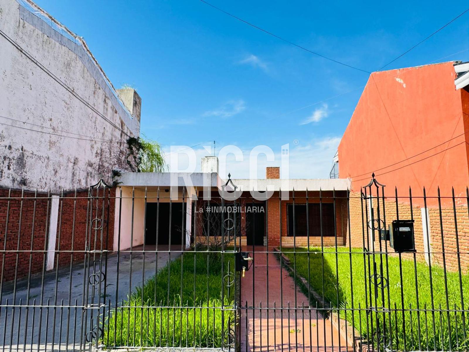Foto Casa en Venta en Berazategui, Berazategui 153 al 800