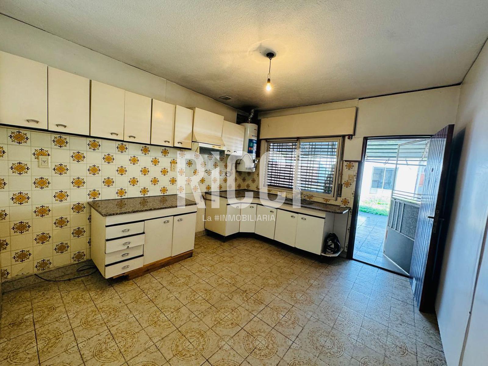 Foto Casa en Venta en Berazategui, Berazategui 153 al 800