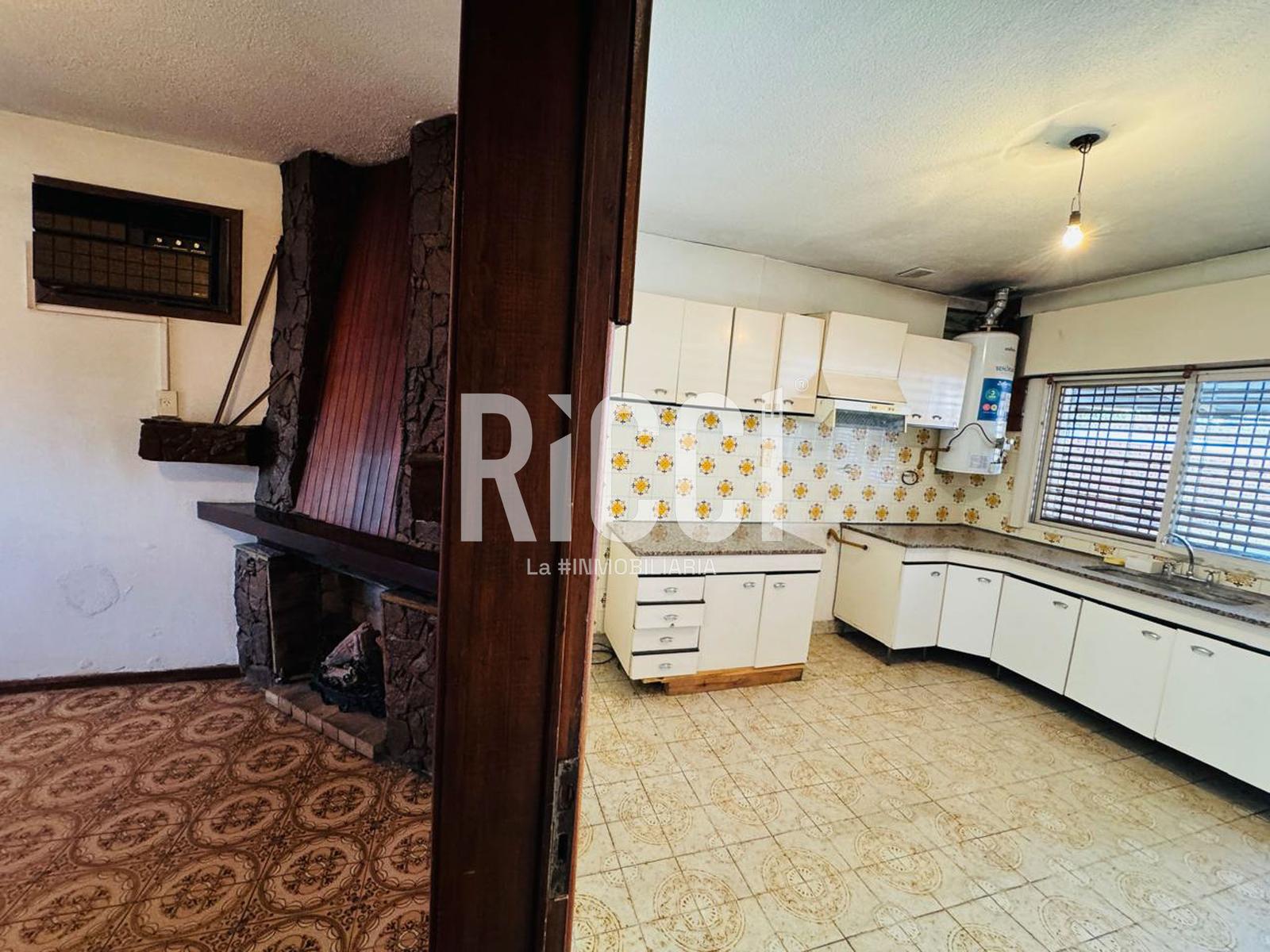 Foto Casa en Venta en Berazategui, Berazategui 153 al 800