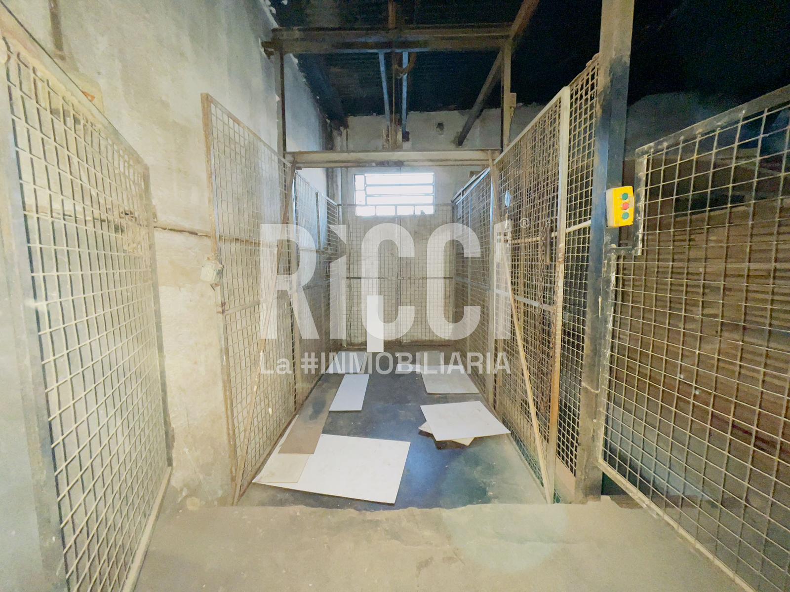 Foto Local en Venta en Ezpeleta Este, Quilmes Avenida Mitre al 4900