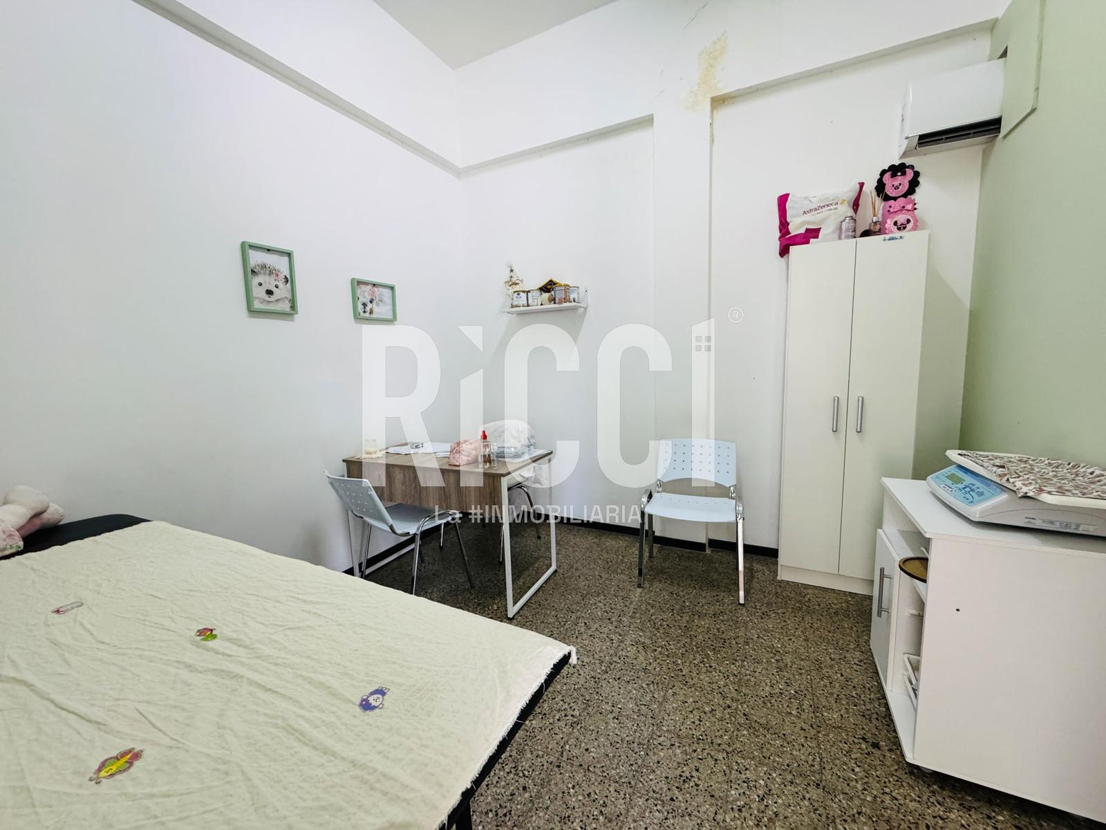 Foto Local en Alquiler en Berazategui, G.B.A. Zona Sur Local comercial en alquiler en Berazategui Centro. 
