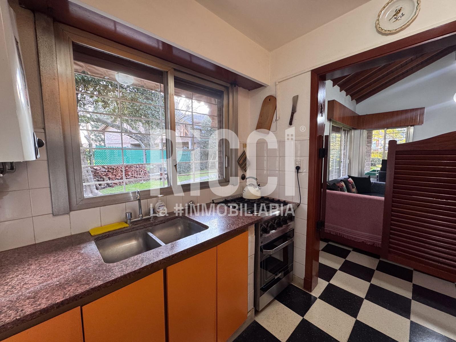 Foto Casa en Venta en Ranelagh, Berazategui Casa quinta en venta ranelagh apta credito