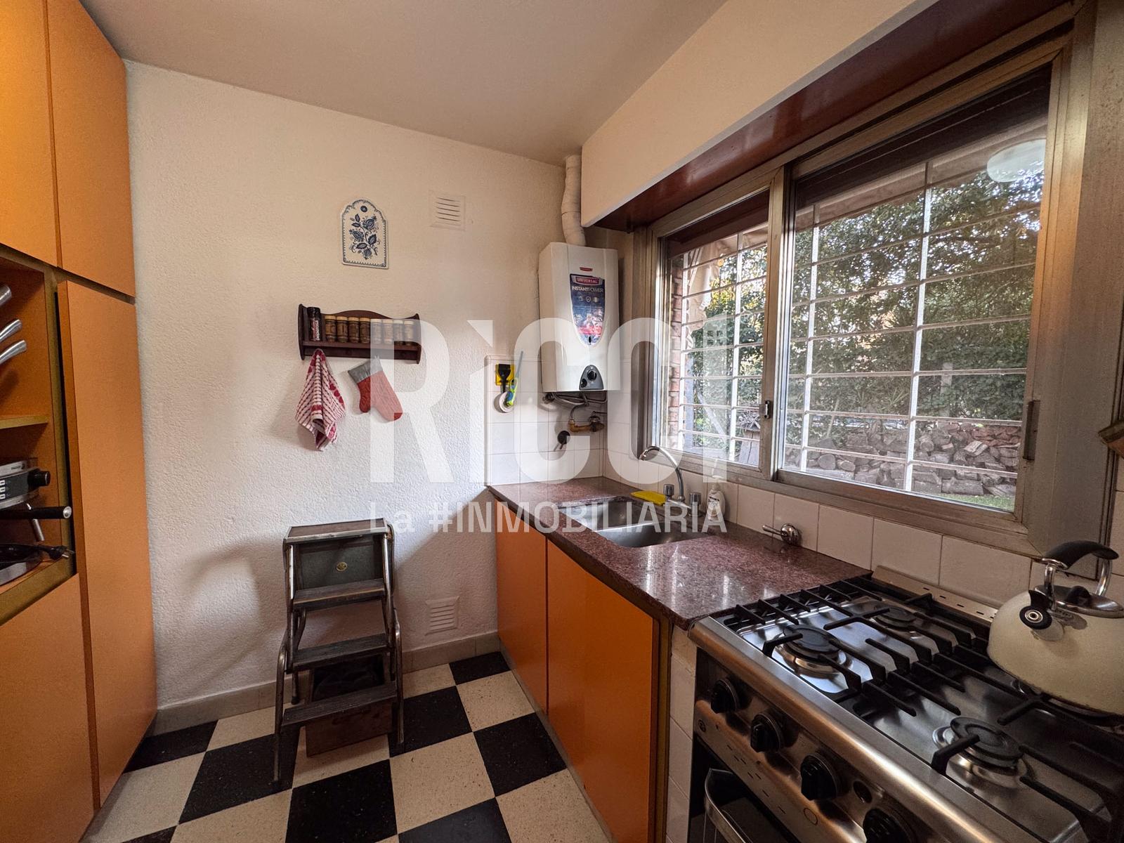 Foto Casa en Venta en Ranelagh, Berazategui Casa quinta en venta ranelagh apta credito