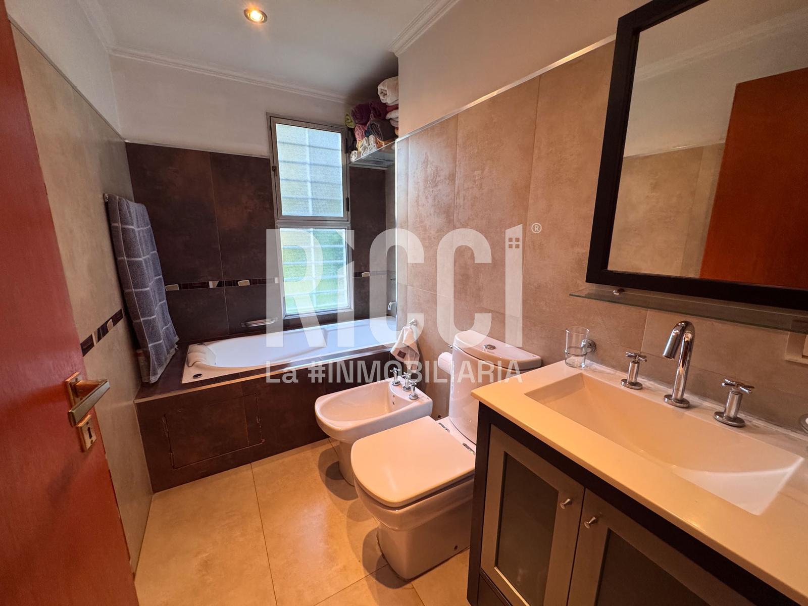 Foto Casa en Venta en Ranelagh, Berazategui Casa quinta en venta ranelagh apta credito