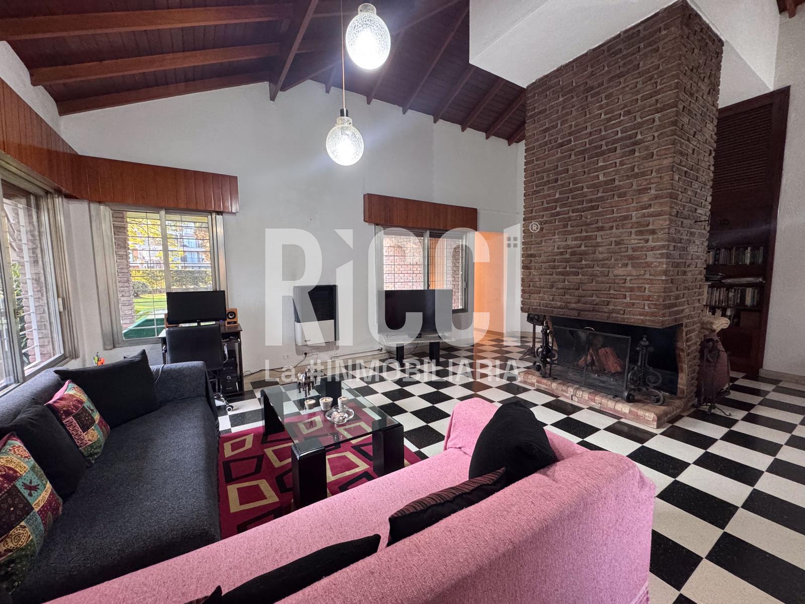 Foto Casa en Venta en Ranelagh, Berazategui Casa quinta en venta ranelagh apta credito