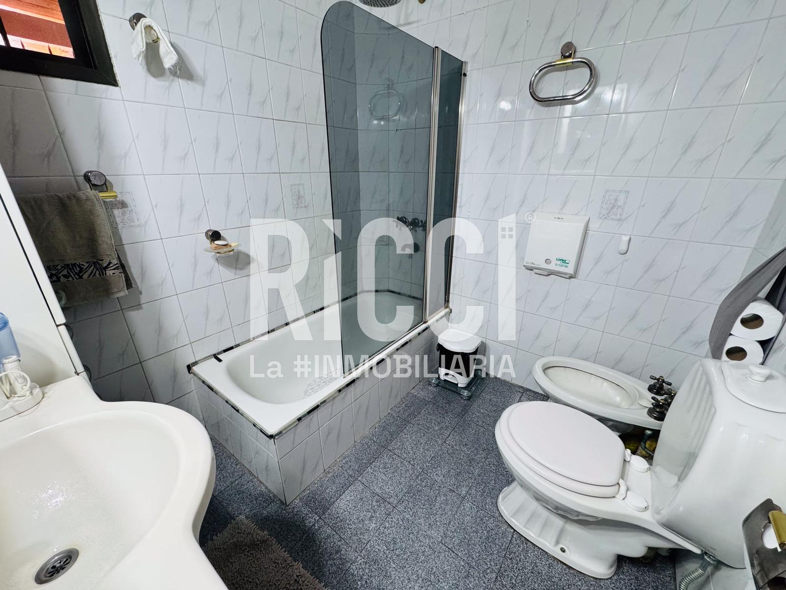 Foto Casa en Venta en Berazategui, Berazategui Casa 4 ambientes en venta berazategui