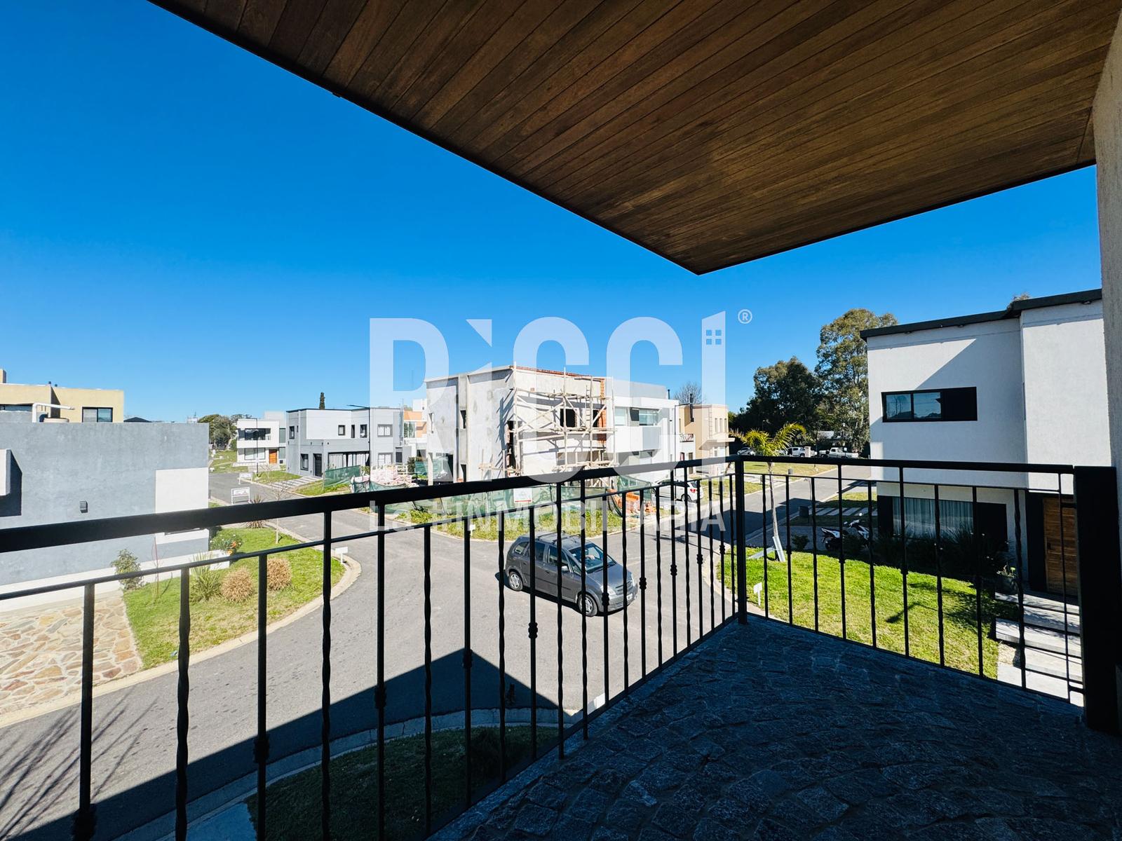 Foto Casa en Venta en Sourigues, Berazategui Barrio cerrado Vicente Federico 1