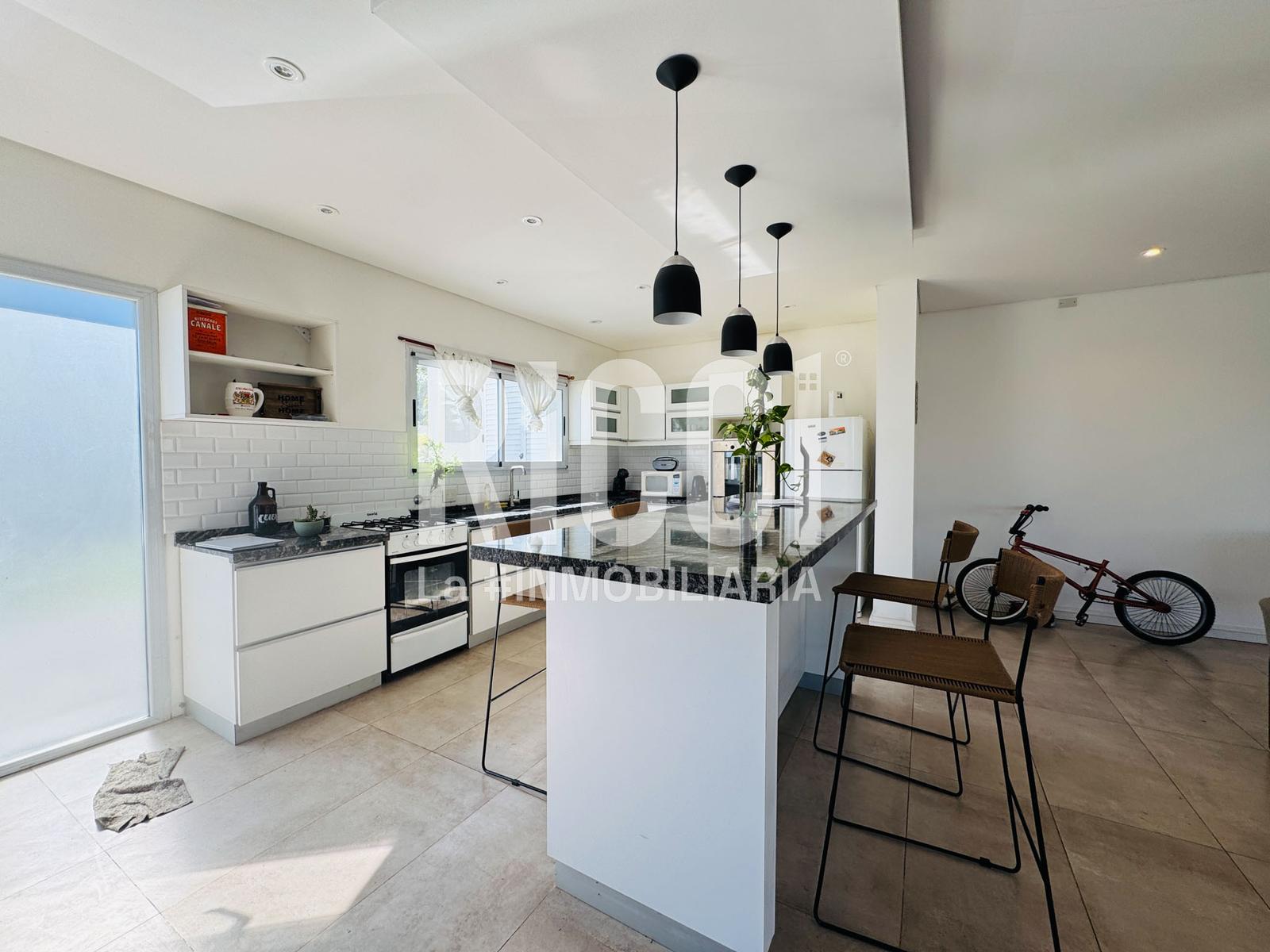 Foto Casa en Venta en Sourigues, Berazategui Barrio cerrado Vicente Federico 1