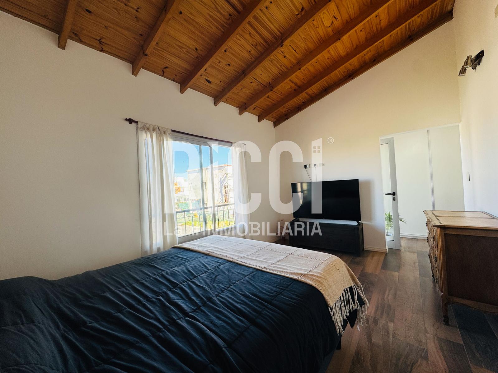 Foto Casa en Venta en Sourigues, Berazategui Barrio cerrado Vicente Federico 1