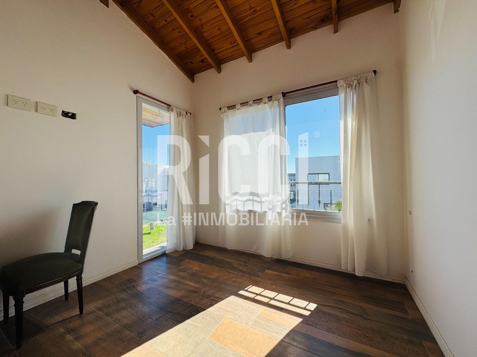 Foto Casa en Venta en Sourigues, Berazategui Barrio cerrado Vicente Federico 1