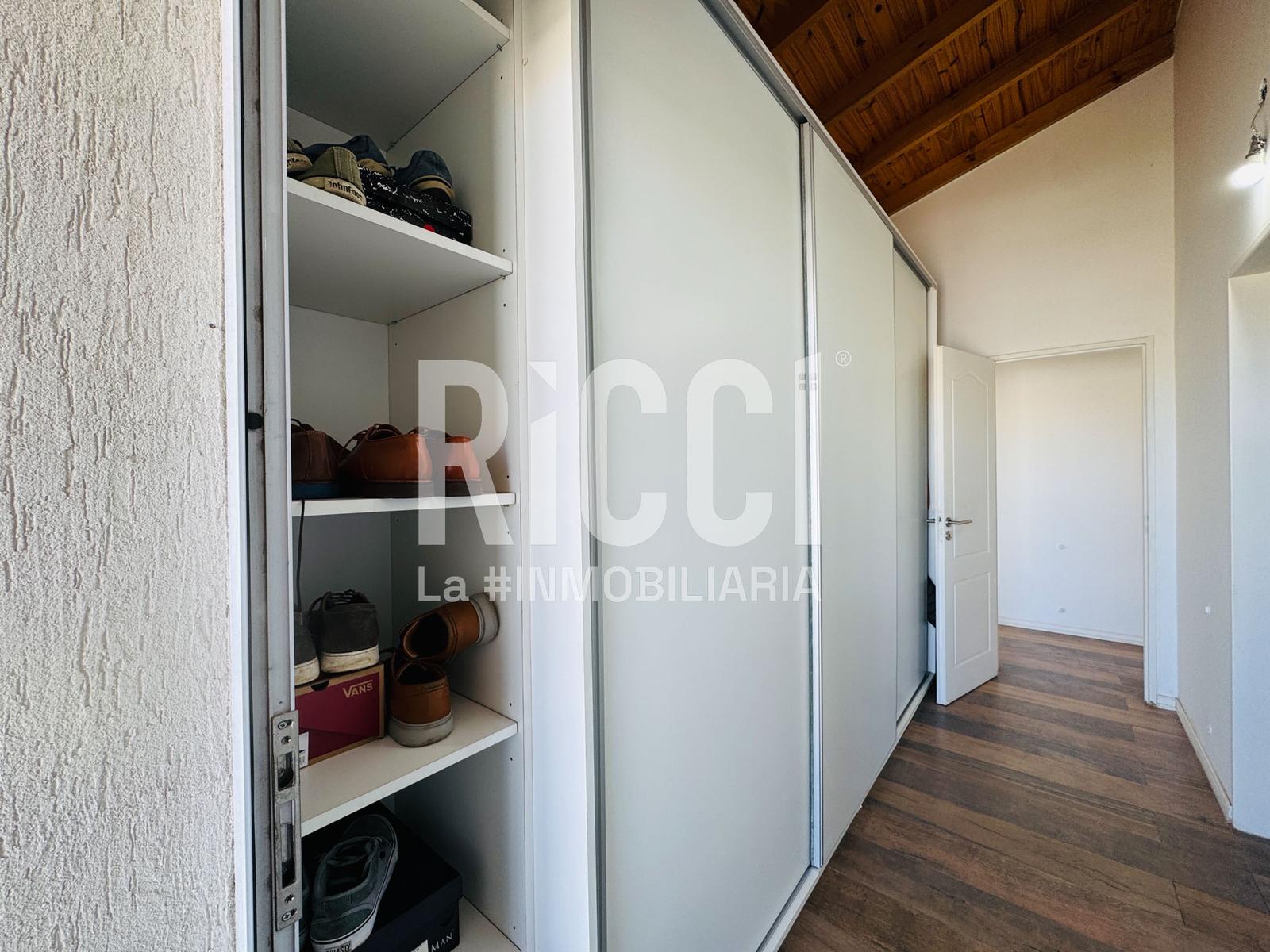 Foto Casa en Venta en Sourigues, Berazategui Barrio cerrado Vicente Federico 1