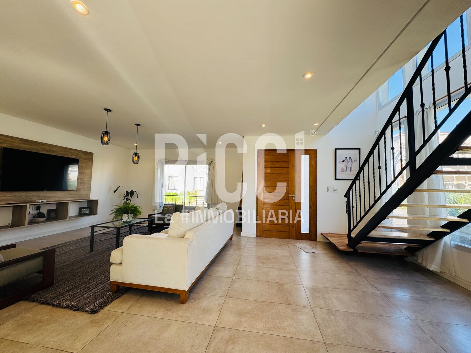 Foto Casa en Venta en Sourigues, Berazategui Barrio cerrado Vicente Federico 1
