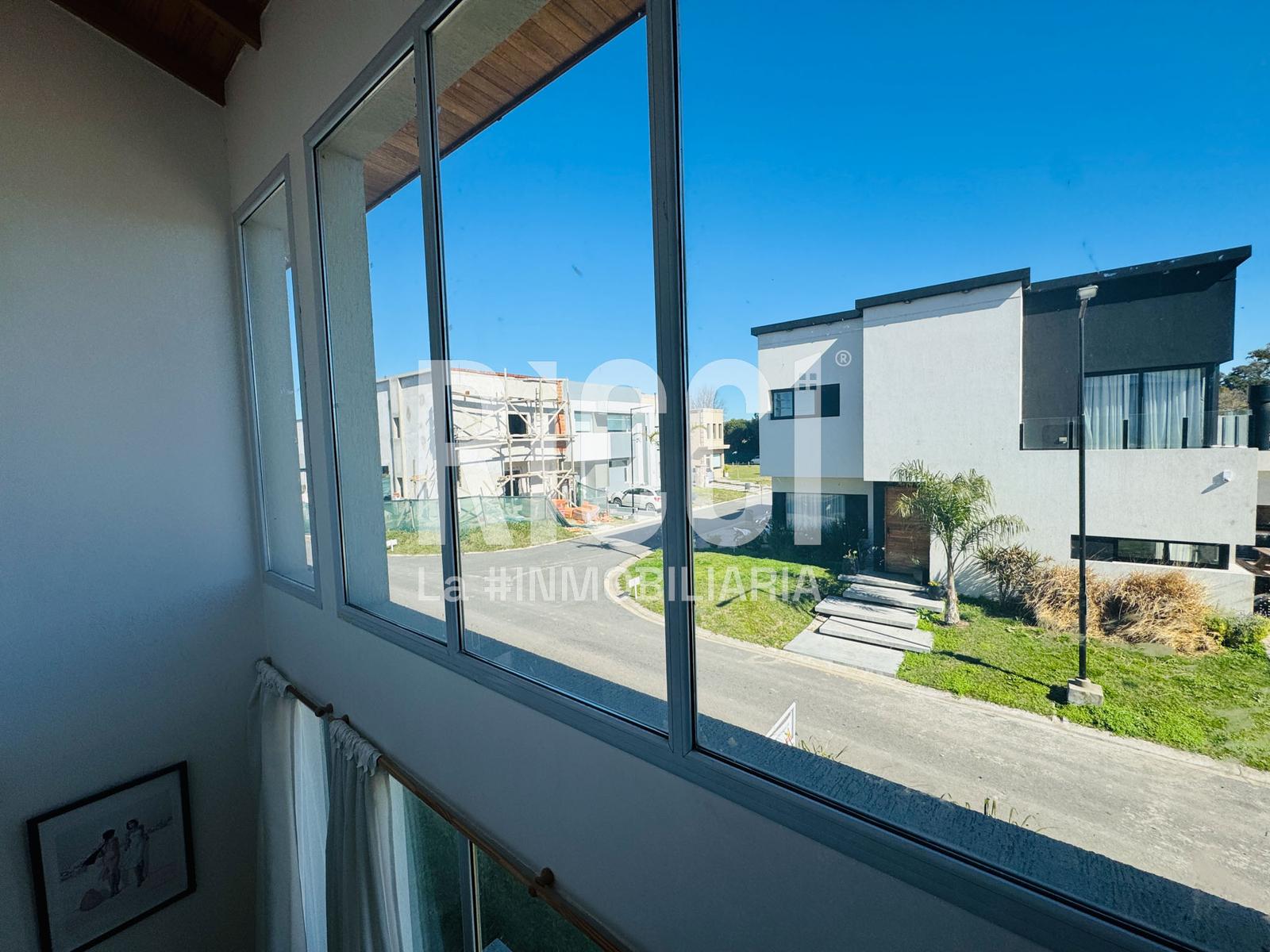 Foto Casa en Venta en Sourigues, Berazategui Barrio cerrado Vicente Federico 1