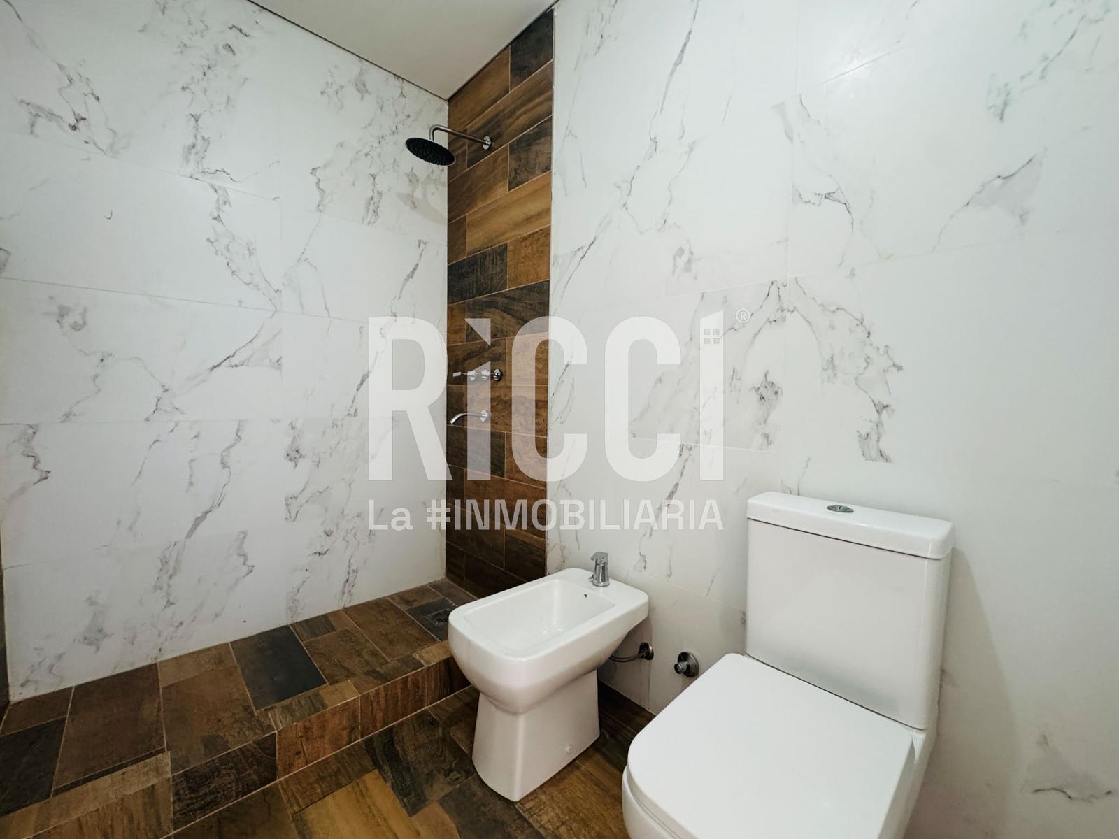 Foto Casa en Venta en Sourigues, Berazategui Barrio cerrado Vicente Federico 1