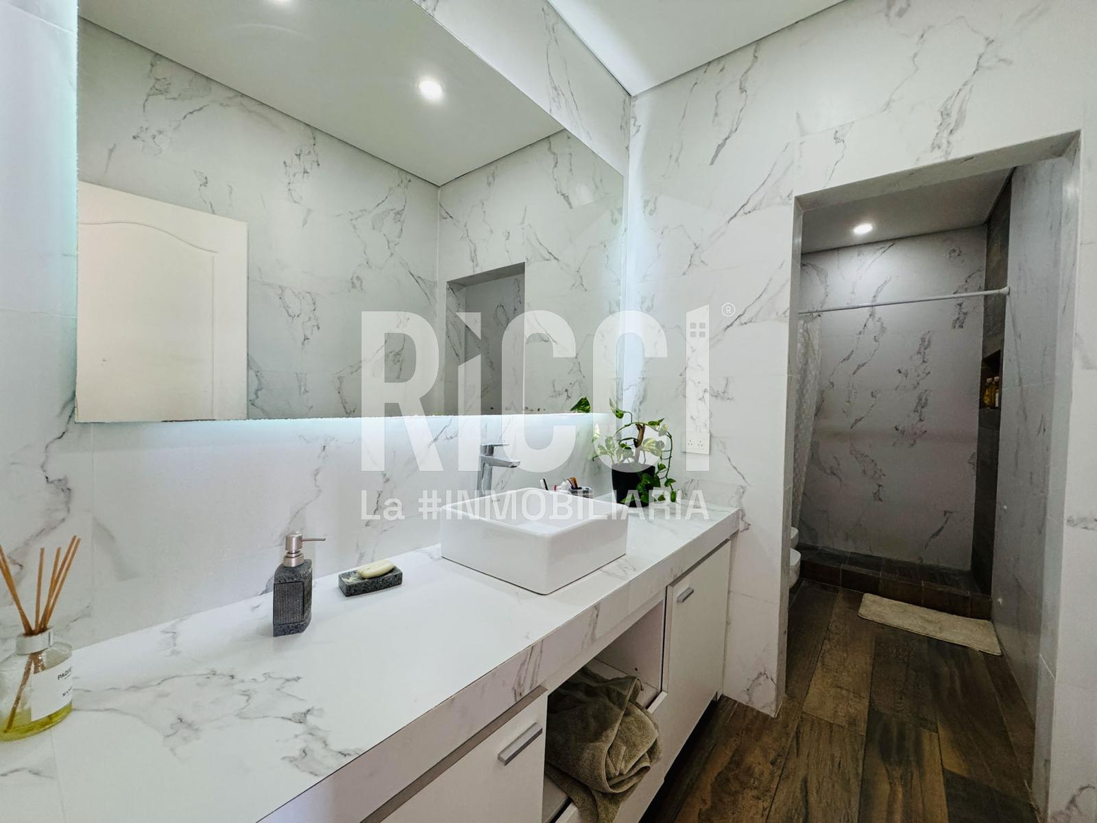 Foto Casa en Venta en Sourigues, Berazategui Barrio cerrado Vicente Federico 1