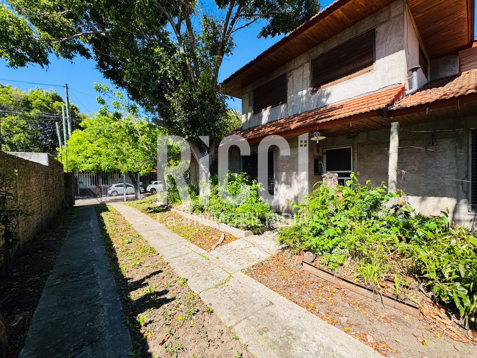 Foto Casa en Venta en Berazategui, Berazategui Casa 5 abientes a terminar en venta berazategui