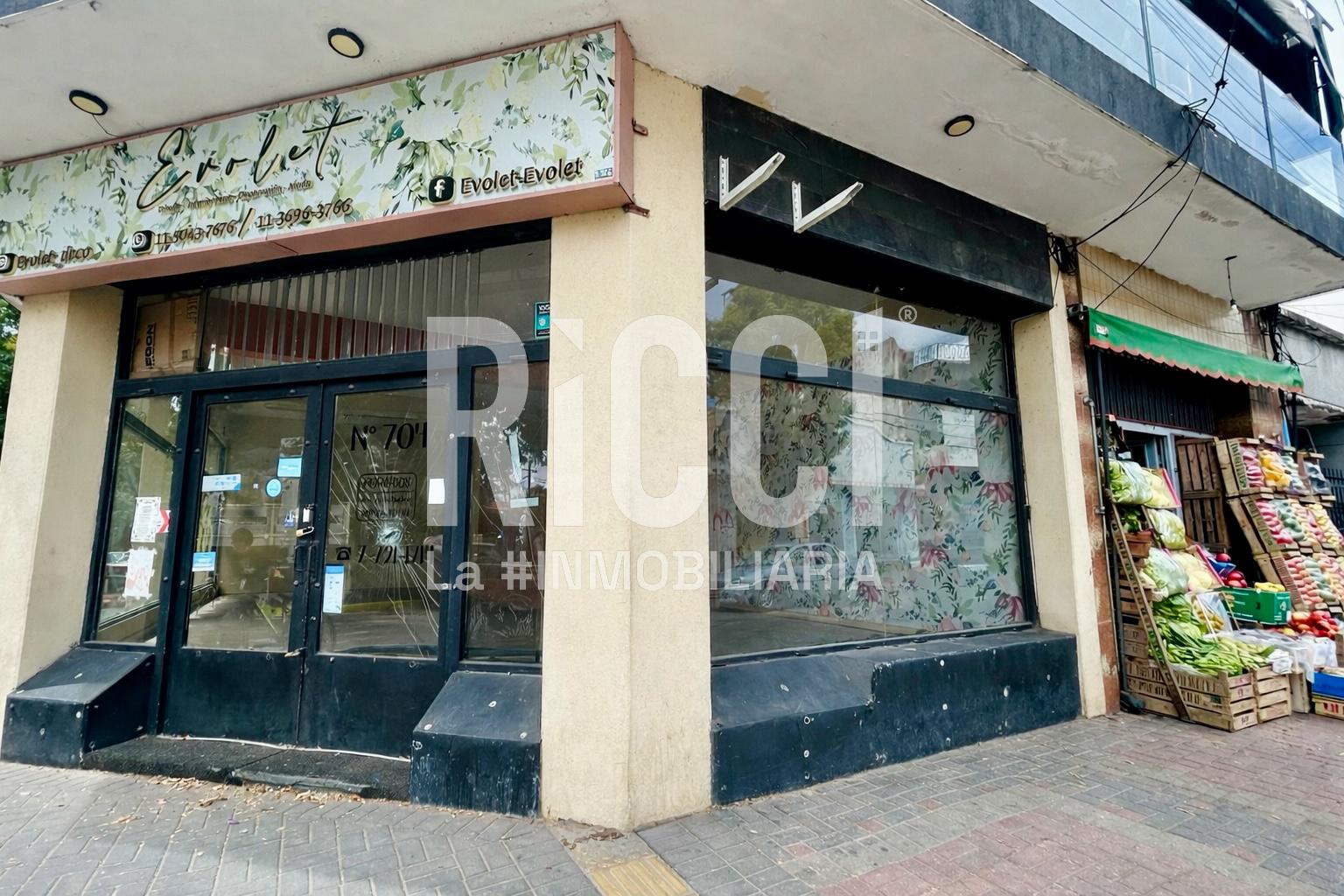 Foto Local en Alquiler en Berazategui, Berazategui Calle 148  al 700