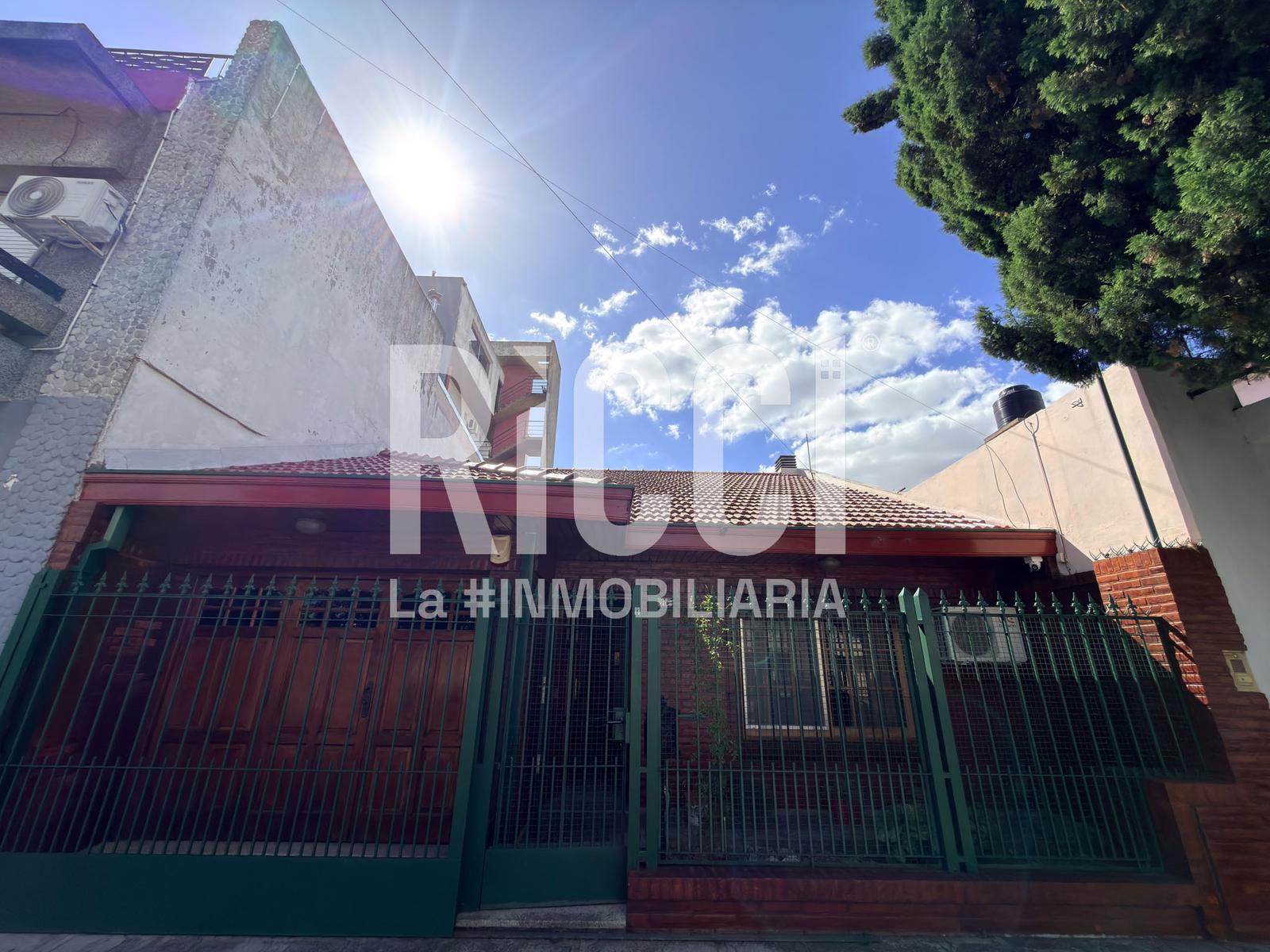 Foto Casa en Venta en Berazategui, G.B.A. Zona Sur 15 al 4200