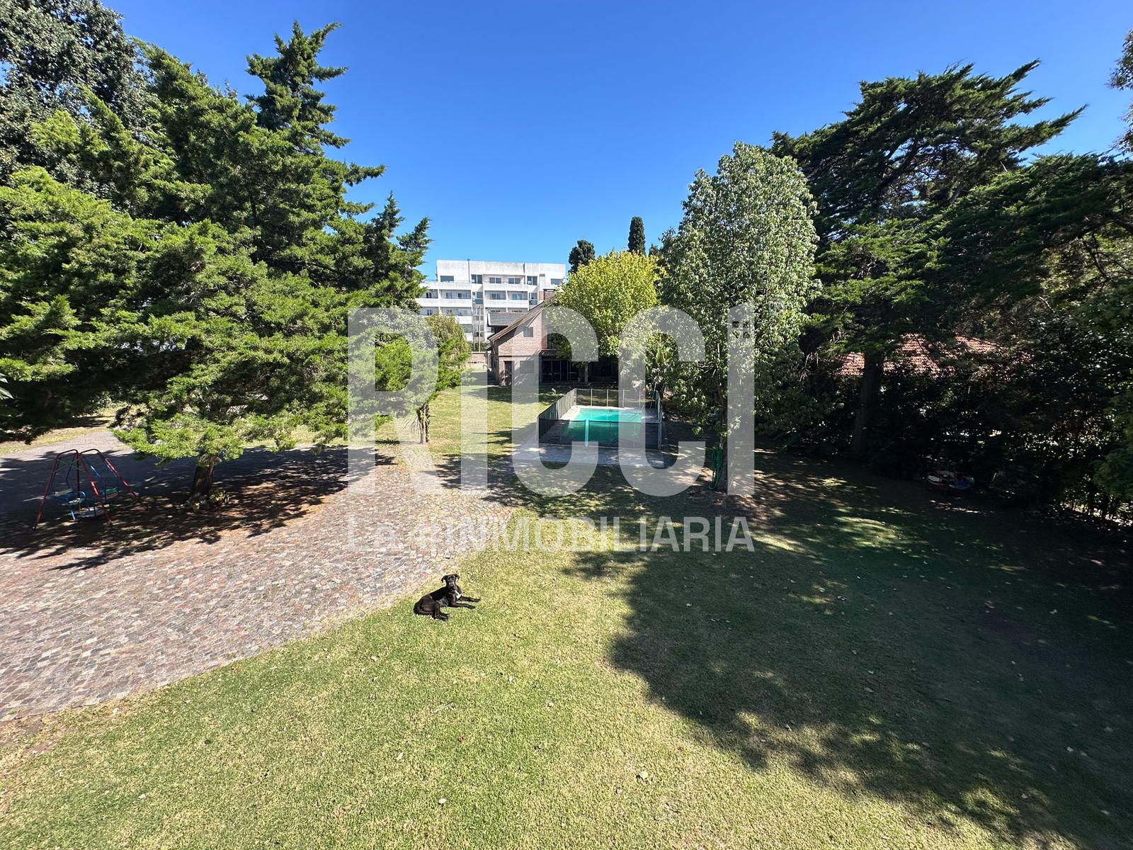 Foto Casa en Venta en Sourigues, Berazategui avenida milazzo al 200